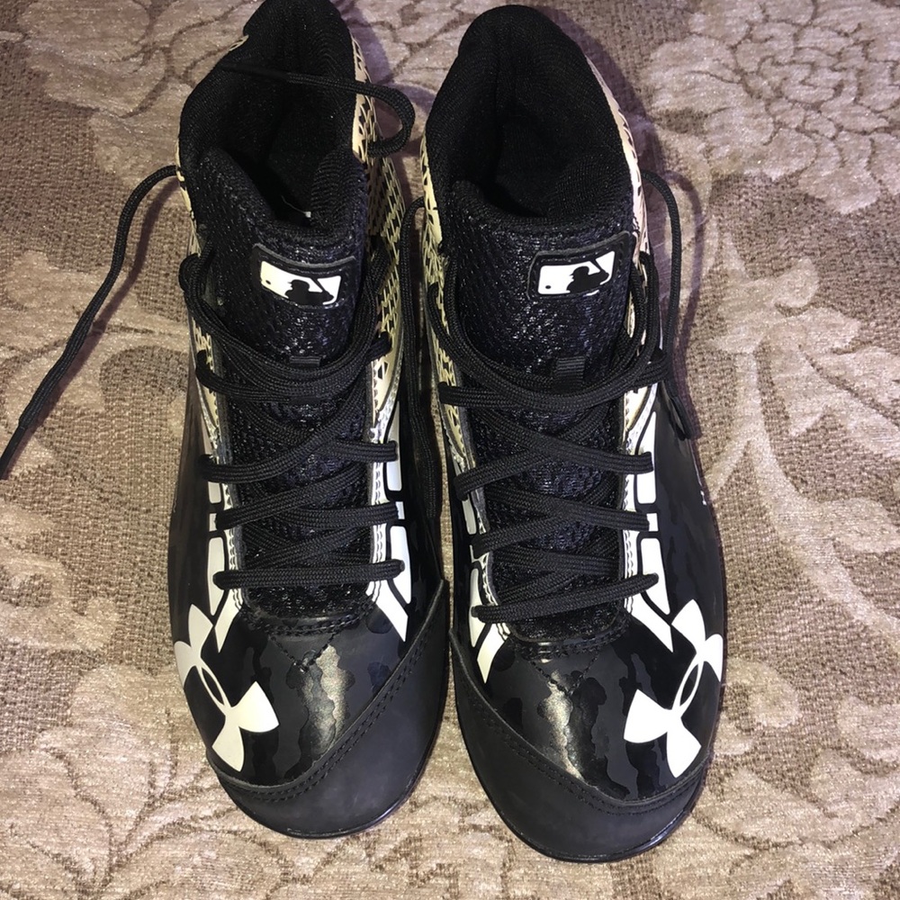 Under Armour Rubber Cleats